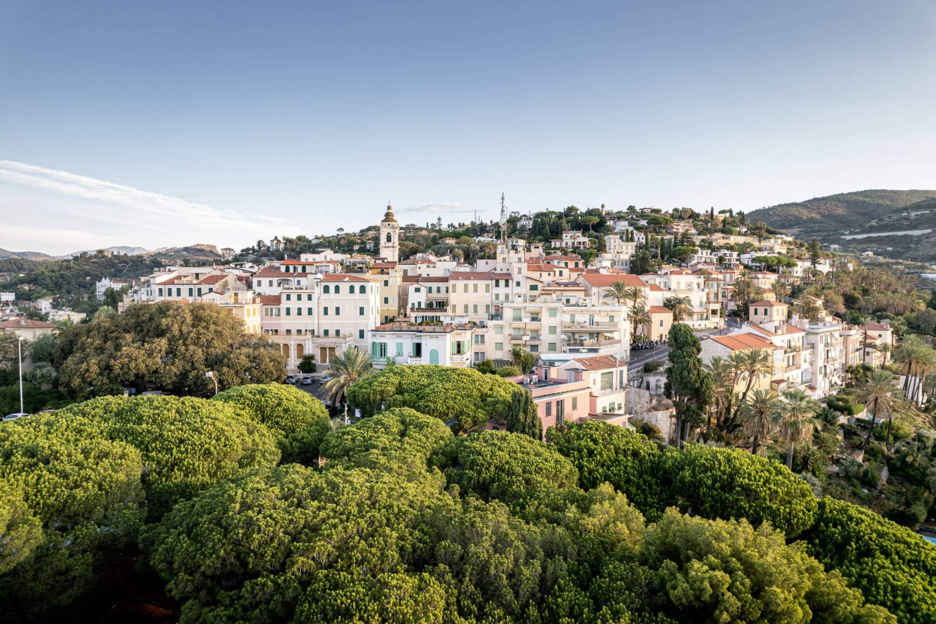 Provisional image: the old town of Bordighera